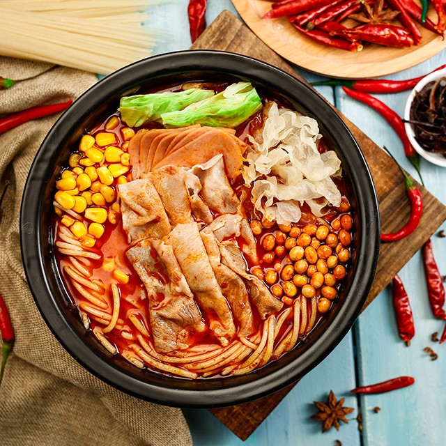 濟(jì)寧康德食品”生產(chǎn)車間是無菌化車間，整個(gè)生產(chǎn)和檢驗(yàn)都嚴(yán)格執(zhí)行《國(guó)家食品安全法》，從而保證了產(chǎn)品質(zhì)量安全、穩(wěn)定、可靠產(chǎn)品咨詢熱線：0537-3630366